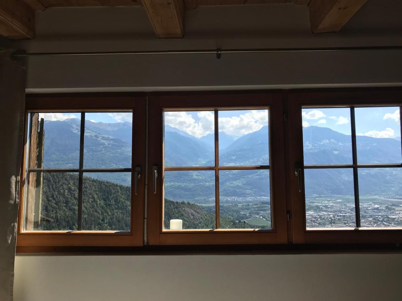 La Grande Maison Savièse Buitenkant foto